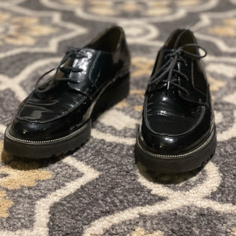 Paul Green patent leather shoes